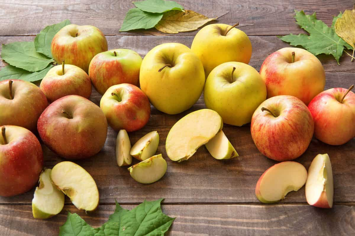  Buy Organic Golden Delicious Apples at an eanchorceptional price 